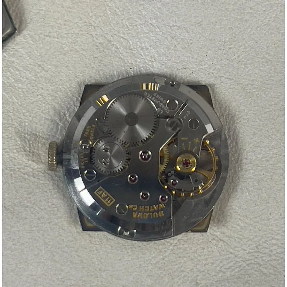 Vintage BULOVA L9 Men's Square Watch 10K Rolled Gold Parts/Repair 17 Jewels - Picture 4 of 9